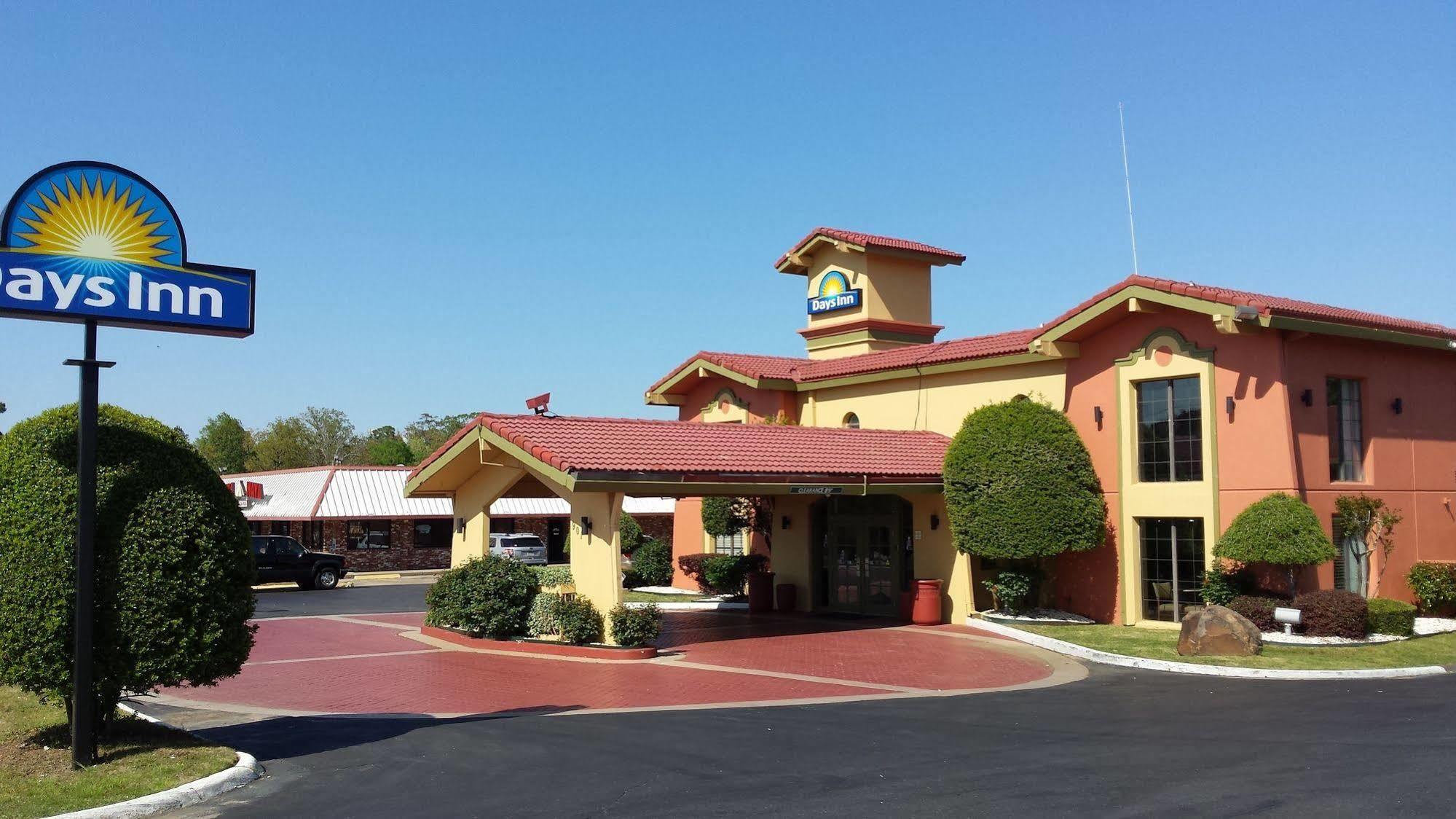 Days Inn By Wyndham Little Rock/Medical Center Exterior photo