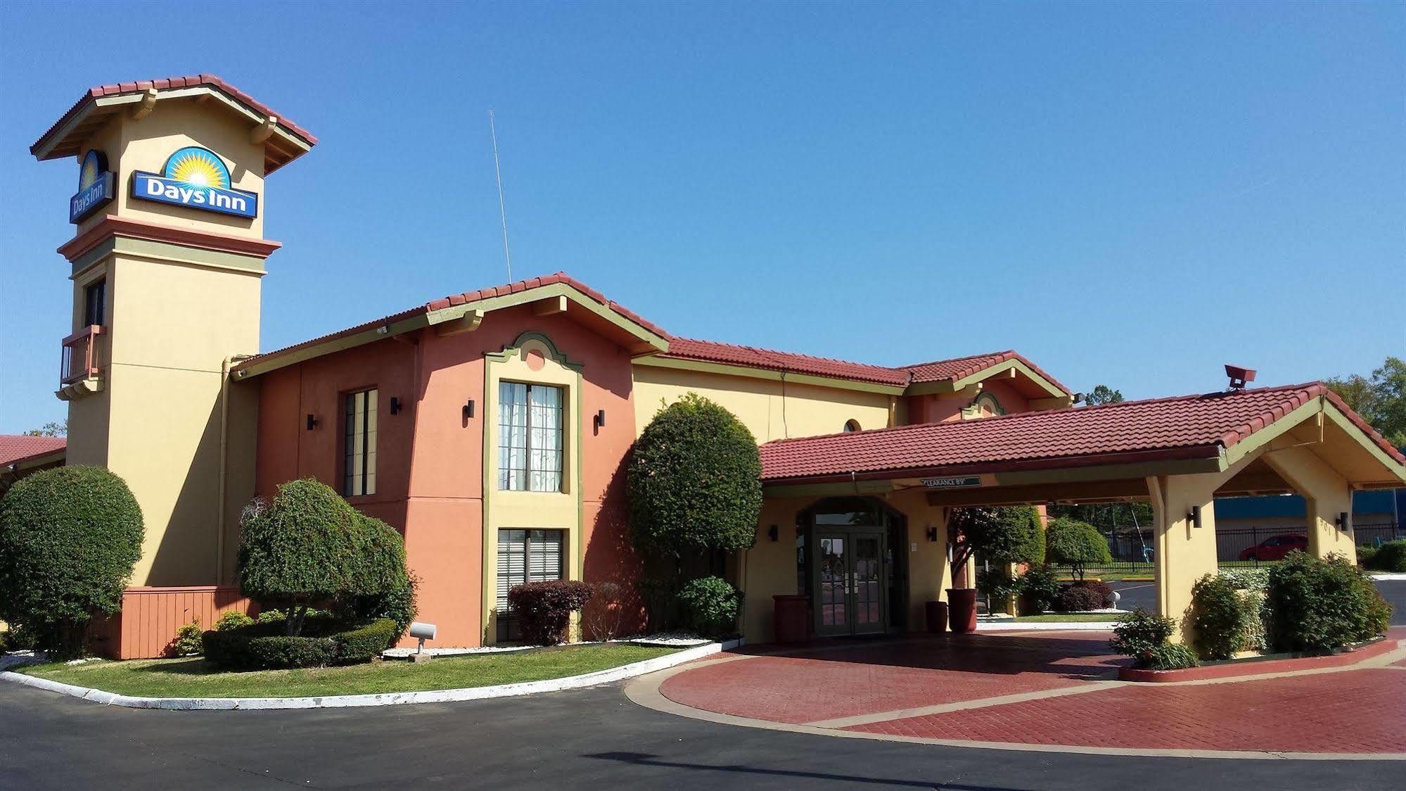 Days Inn By Wyndham Little Rock/Medical Center Exterior photo